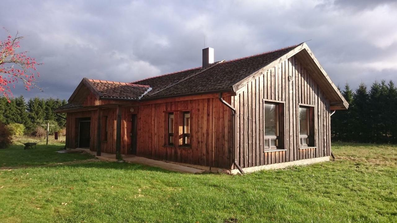 Kasteheina Kodu Guest House Voka Bagian luar foto